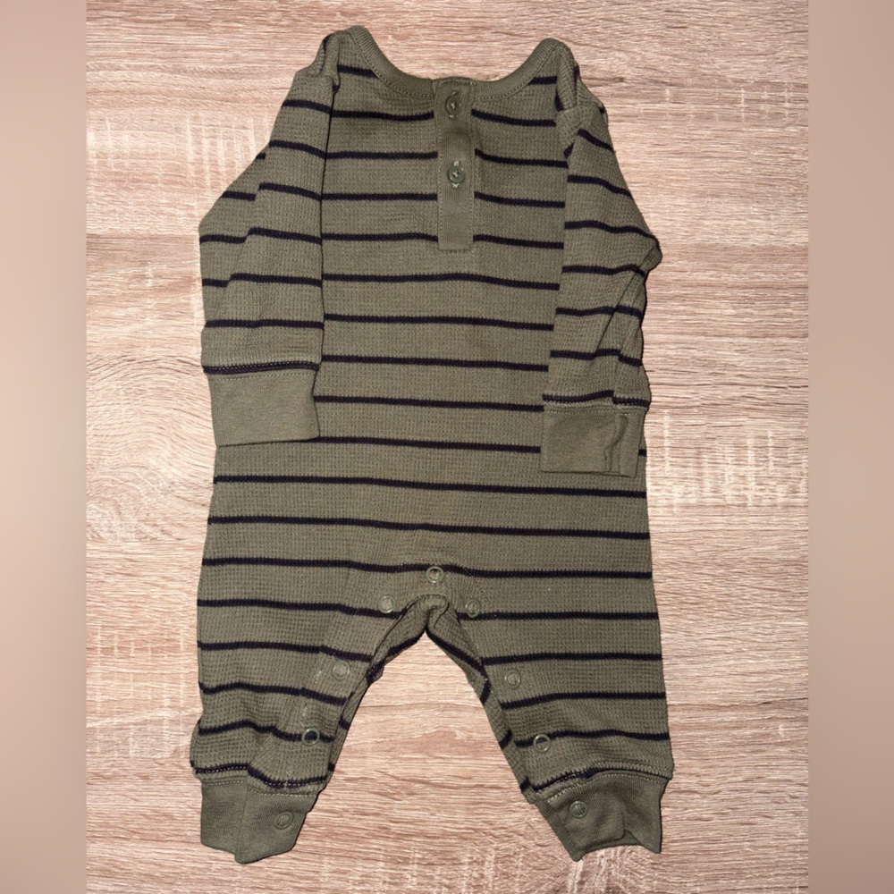 Green, striped 1-piece